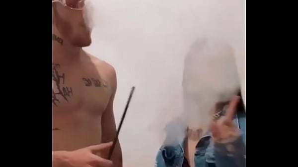 Fumando Um Narguile, Badmelli