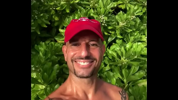THE BEACH FORM LIFEGUARD PORNSTAR