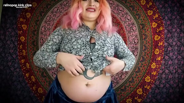 Fat Hottie Eats All The Candy!