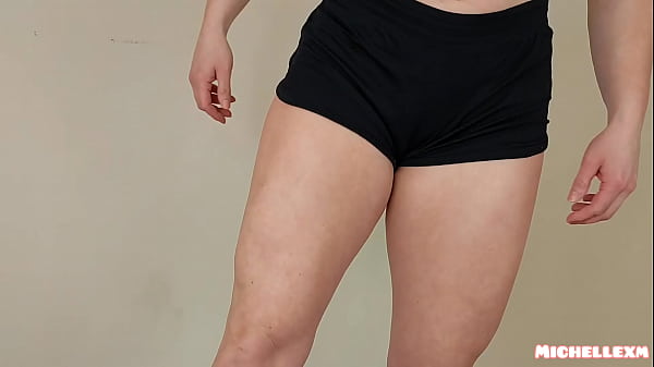 Muscle Measuring And Flexing