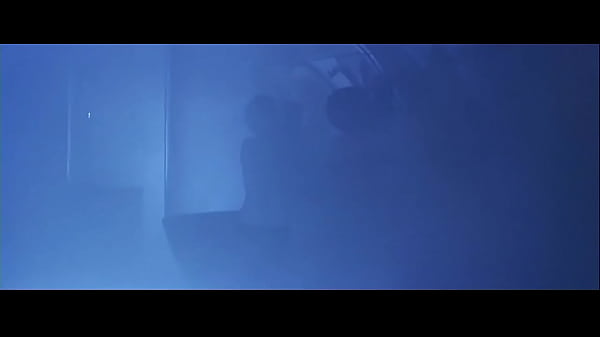 Angela Bassett, Robin Tunney In Supernova