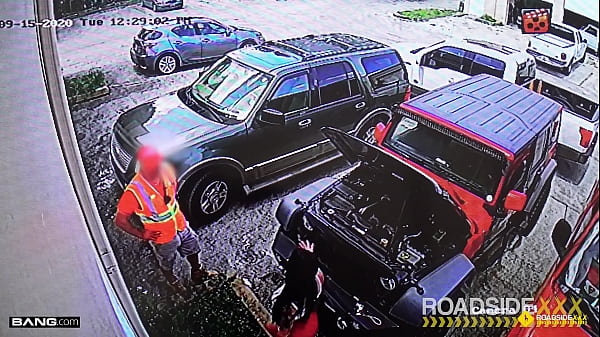 Roadside - Big-breasted Tattoo Vixen Plows The Car Mechanic