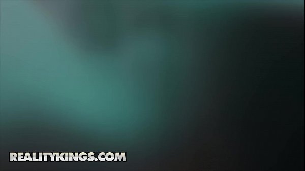 Pink Haired PAWG (Abella Danger) Booty Shaking Her Butt On A Prick - RealityKings