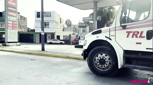 Fuí De Compras Al Mercado Y No Me Percaté Que No Tenia Sencillo Para Pagar La Mototaxi Y No Tuve Otra Opción Que Pagarle De Otra Forma Al Mototaxista (COMPLETO EN RED) - Roxy Sexy
