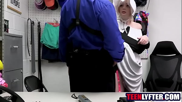 Amish Barely-legal Nailed For Shoplifting