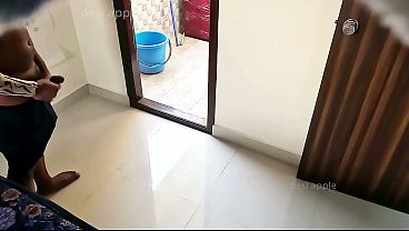 Flashing To Desi Housemaid Shreya Roy