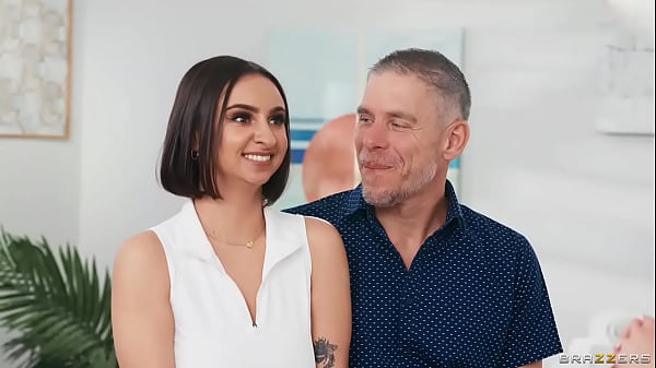 A Couple's Happy Ending Massage Hailey Rose, Sinat Monroe / Bzzers/ Enter XVPROMO On Official Site For Discount