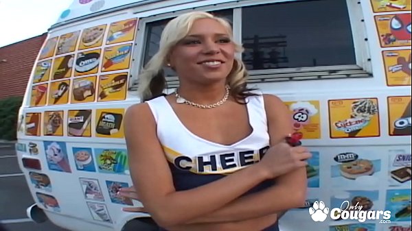 Cheerleader Kacey Jordan Wraps Her Massive Meaty Snatch Mouth Around The Cream Mans Ding Dong