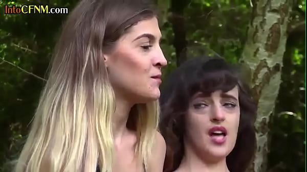CFNM Femdom Hotties Suck Prick Outdoor In Forest 3some