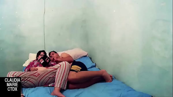 Una Cama Vieja Es Suficiente Para Tener Sexo