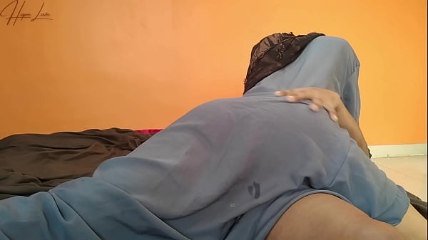 Gorgeous Hijab Girl Savor To Ride A Massive Cock And Creampied