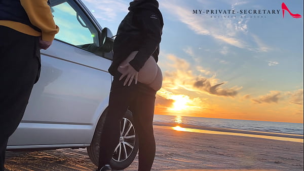 My Private Receptionist In Clenched Leggings Having Risky Public Beach Sex Sundowner