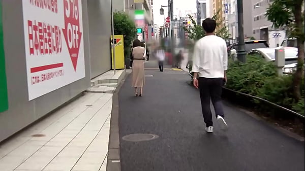 SNSで知り合ったドMちゃんを調教するのが趣味な俺は、今回のターゲットのドスケベゆりなをハメ撮り配信しちゃいました！