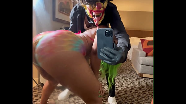 Moee Baby Ass Clapping That Butt For Days With Gibby The Clown