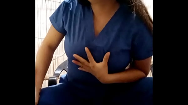 Porno De Enfermeras!! En Buena Hora!! Este Es El Video Completo De La Enfermera Que Llega Feliz A Casa Cantando Regueton Y Tocandose El Cuerpo Ravishing. Porno Genuine Gratis. La