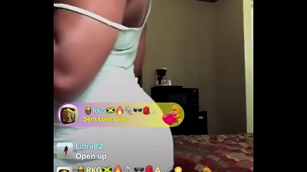 MeetMe Chick Getting Nasty B4 Getting ..