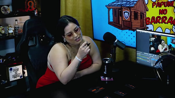 BBW Mais Gostosa Do Brasil Colocou Seus Peitos Pra Fora No Podcast Balançou Bem Gostoso Pra Câmera! - Pri Melancia - Pápum No Barraco!