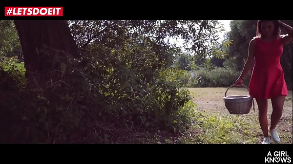 LETSDOEIT - Blazing Coeds Delight Pussy-Licking In The Woods (Vanessa Decker & Darling Wicky)