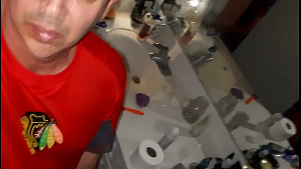 Famous Male Celebrities Caught Massive Shaft Celeb Cory Bernstein Taking A Long Piss On Cam At Curious Straight Friends House !