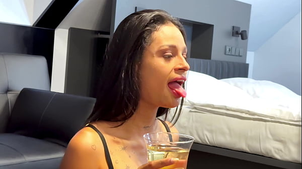 Unscripted Life Porno 32: Breiny Zoe - Rimjob, Piss Drinking And Rough Sex.