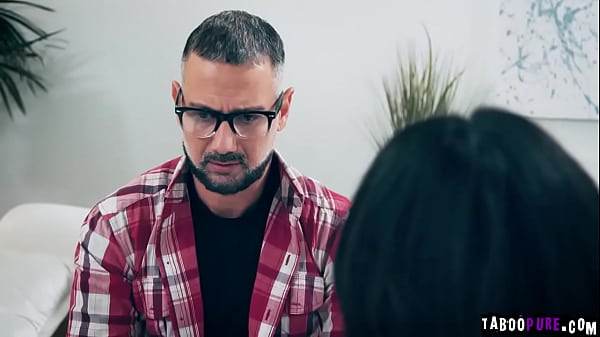 Isabella Nice Gets Back Home To Bang Her Stepdaddy Calvin Hardy
