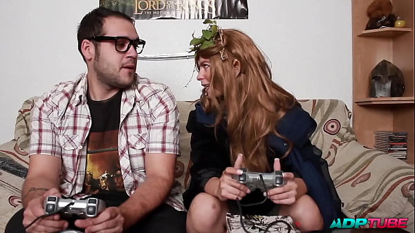 Aris Dark, La Cutie Española Amante De Chupar Pollas