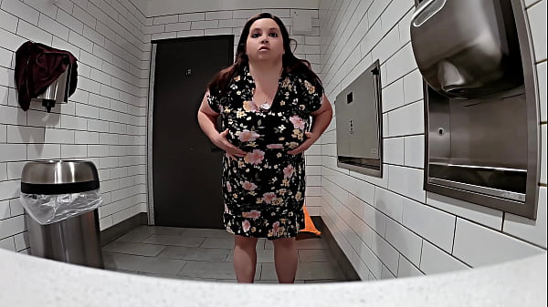 Oversized Box Store Bathroom And Changing Room