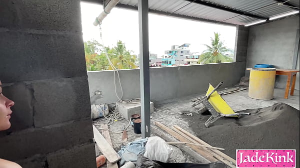 Couple Gets Wicked While Outdoor And Plows In Construction Site