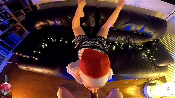 Xmas Bj With Leaking Jizz Out Of Her Maw And Feet In The Air Plus Behind The Scenes