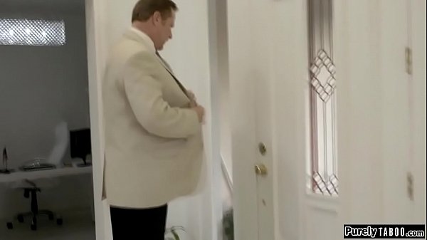 Stepteen Hammerring Her Blindfolded Stepdad