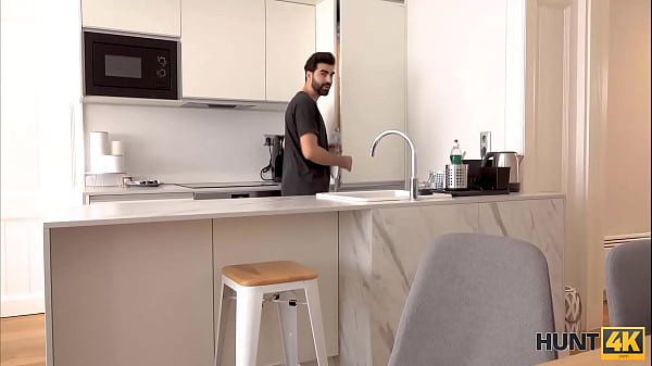 HUNT4K. Smart Hunter Manages To Smash Friends New Dazzling LOVER After Shower