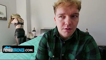 Chesty Shapely Stepmother Dee Williams Gets Cum Facial From Hung Stepson