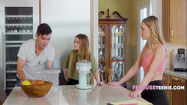 Teenage Room Mates Distract Themselves With Mindless Sex To Beat The Heat | FreeuseTeenie