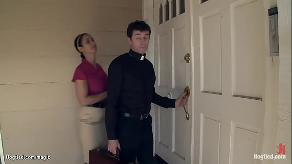 Reverend Butt Sex Pound Mama And Stepdaughter