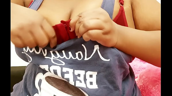 Bangla Woman Playing With Rack