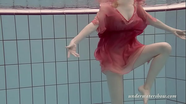 Katya Okuneva Undresses In Her Red Lingerie Underwater
