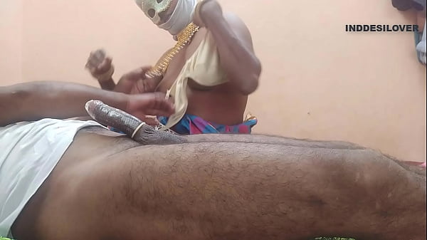 अपनी सगी चूत चुदाई