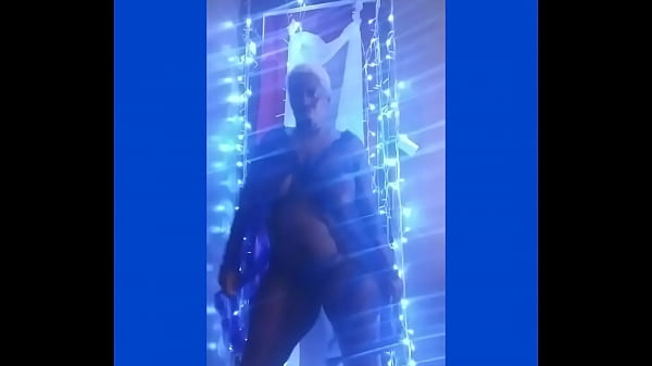 NPLEASURES Dancing In BLUE
