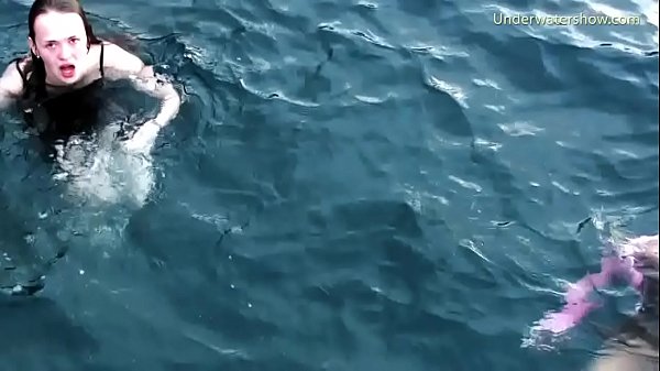 3 Sizzling Dolls Swim And Have Fun In The Sea
