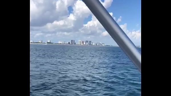 BOATING AT FORT LAUDERDALE BEACH