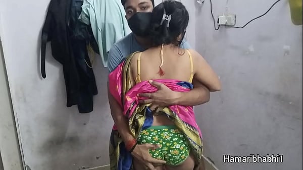 Indian Desi Bhabhi Hammerred In Pink Silk Saree. Desi Bhabhi Saree Sex.