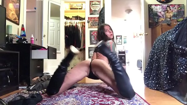 Puss In Leather Boots Cherish