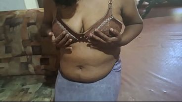 Spouse With Huge Boobs Viral HD Video
