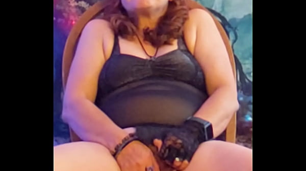 Hotwife Steffi - October 13 - Bday Slit Dancing
