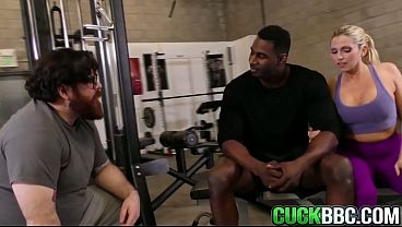 Cuckold Husband Watching Hotwife Pounded By Black Gym Trainer