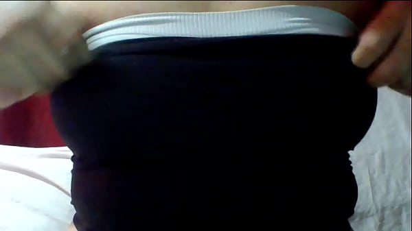 Stacked Indian Hottie Exposes Huge Tits And Dark Buds