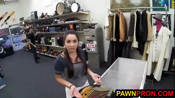 Unscripted Pawn Porn Stars Sells Their Twats