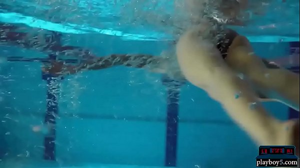 Dainty Physique Young-babe Vi Shy Gives Swimming Pool Striptease