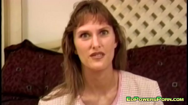 Bombshell Gets Her Pussy Plowed Hard
