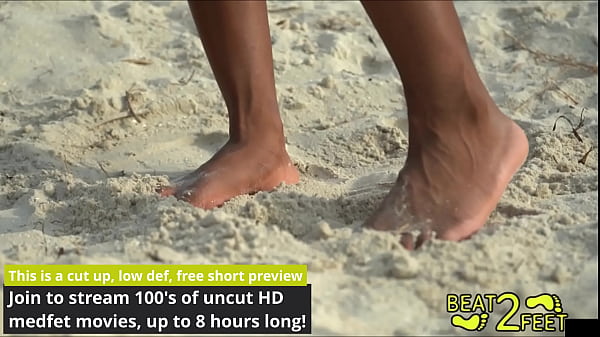 Giggles' Soles Get Sandy At The Beach On Beat2Feet - Reup